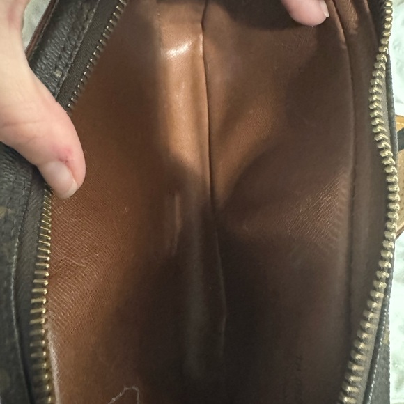 Louis Vuitton Pochette Marly Bandouliere - Picture 8 of 14